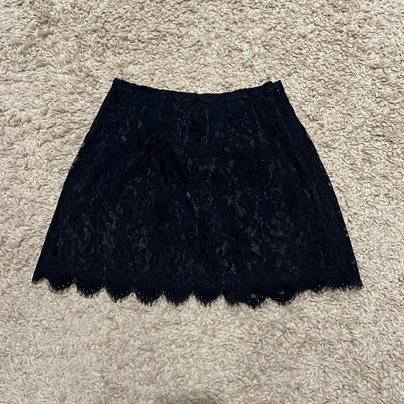 J. Crew Dresses & Skirts - J Crew Women’s Lace Mini Skirt Navy & Black Size 4